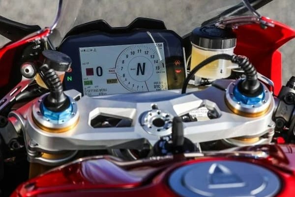 Ducati Panigale V4 Speciale Features