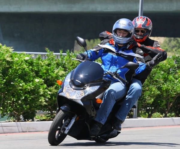 Honda PCX 150 Ride Handling
