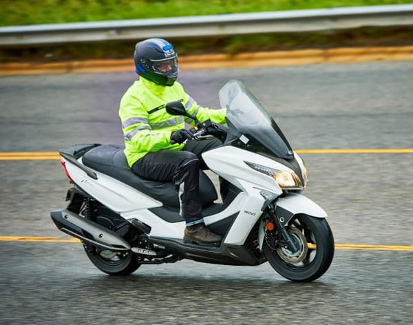 Kymco XTOWN 300i Comfort and Utility