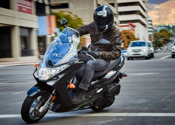 Yamaha SMAX Ride Handling