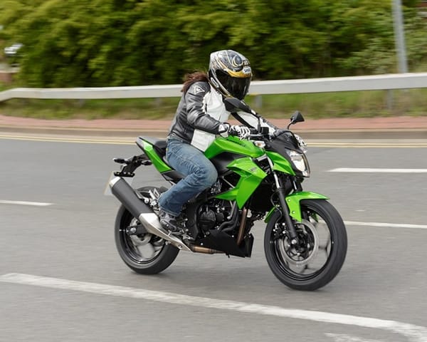Kawasaki Z250SL Ride Handling